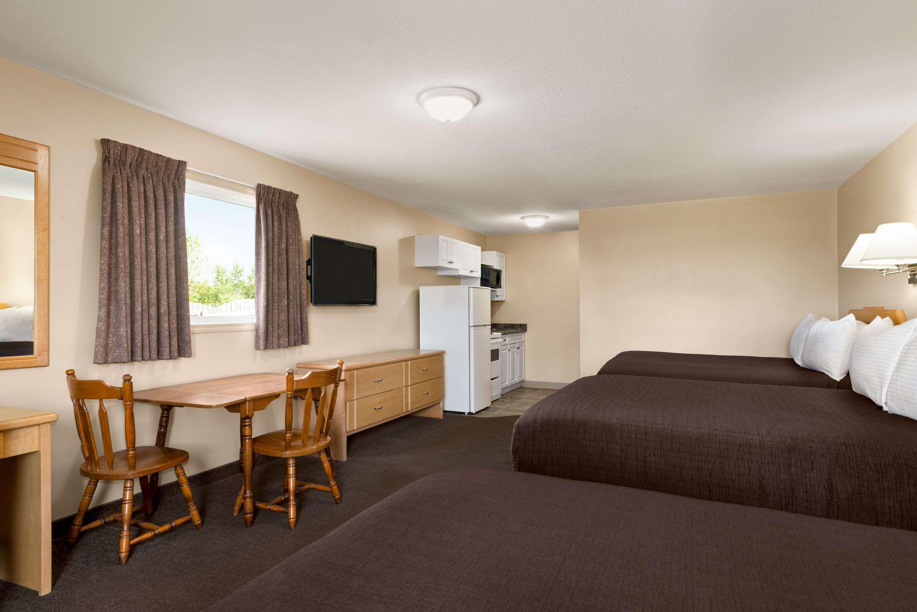 Thriftlodge Moose Jaw Bagian luar foto
