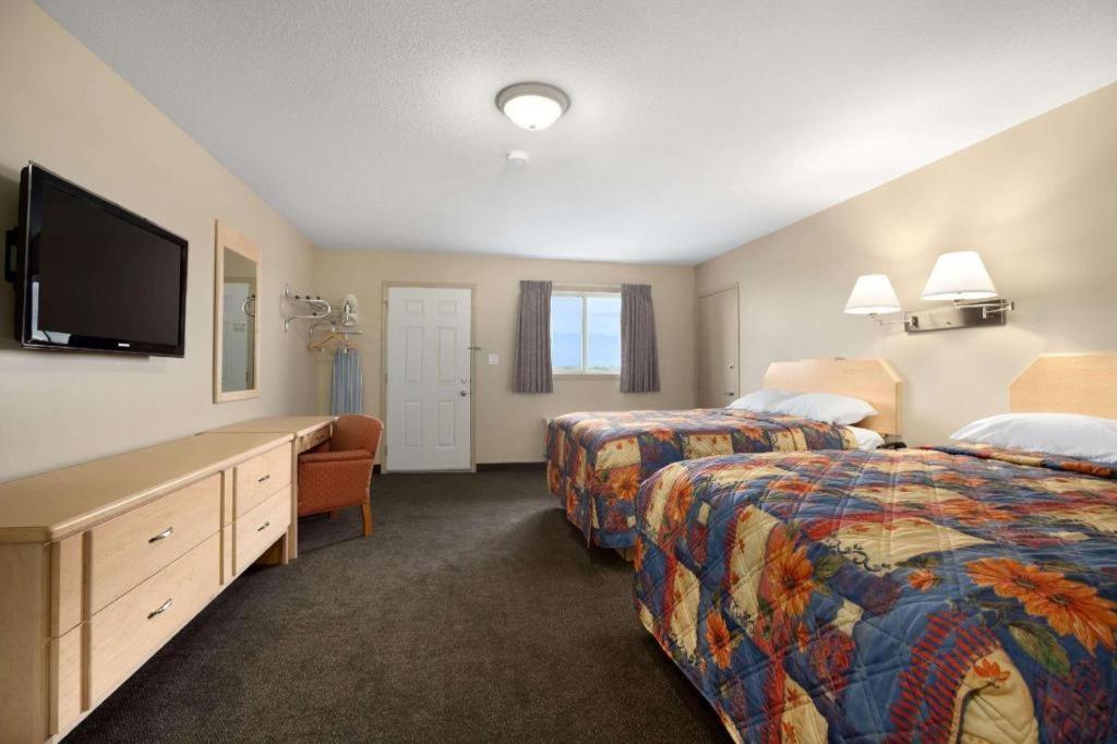 Thriftlodge Moose Jaw Bagian luar foto