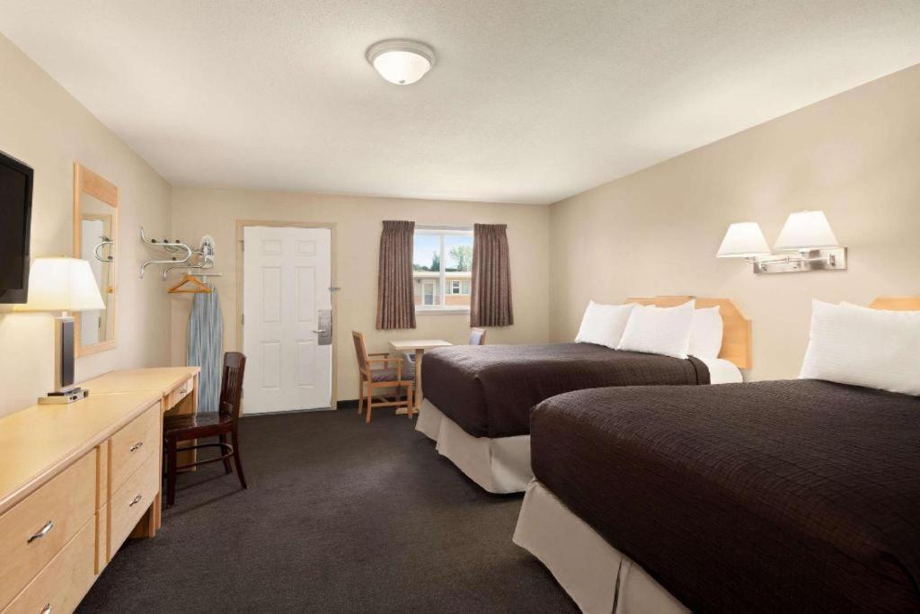 Thriftlodge Moose Jaw Bagian luar foto