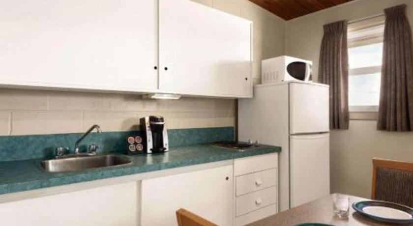 Thriftlodge Moose Jaw Bagian luar foto