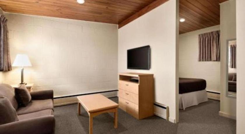 Thriftlodge Moose Jaw Bagian luar foto