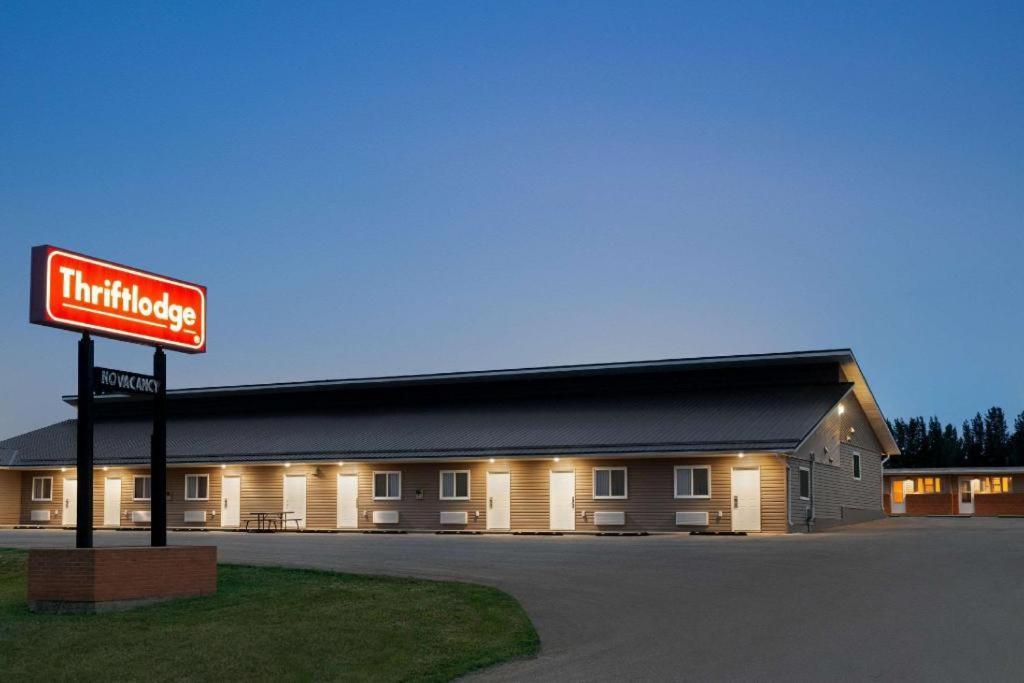 Thriftlodge Moose Jaw Bagian luar foto